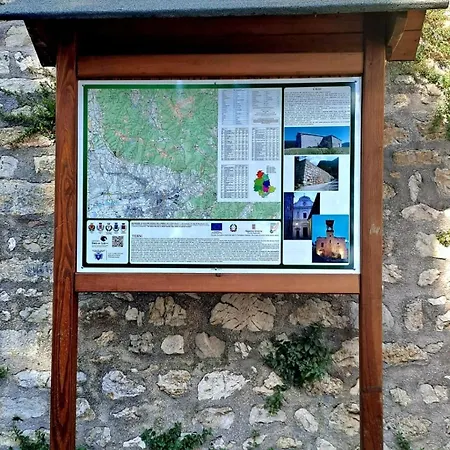 La Casa Di Cesi